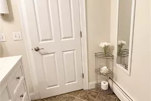 227 Thames St, Bristol, RI 02809 - Photo 18