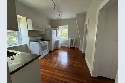 26 Ayrault Street #3, Newport, RI 02840 - Photo 2