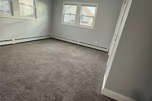 61 Esten Ave, Pawtucket, RI 02860 - Photo 10