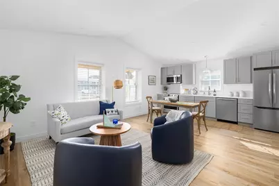 32 Exchange Street #204, East Greenwich, RI 02818 - Photo 4