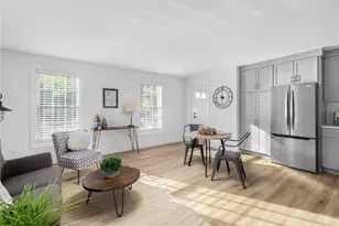 32 Exchange St, East Greenwich, RI 02818 - Photo 10