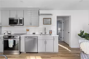 32 Exchange St, East Greenwich, RI 02818 - Photo 10