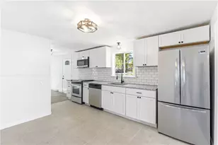 123 Payton Ave, Warwick, RI 02889 - Photo 8