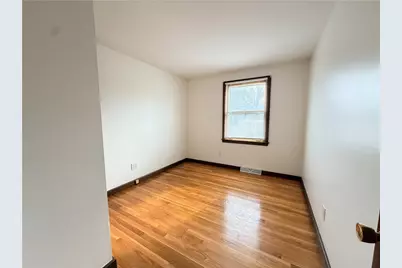 10 Stoneham Drive, Woonsocket, RI 02895 - Photo 14