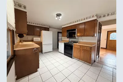 10 Stoneham Drive, Woonsocket, RI 02895 - Photo 12