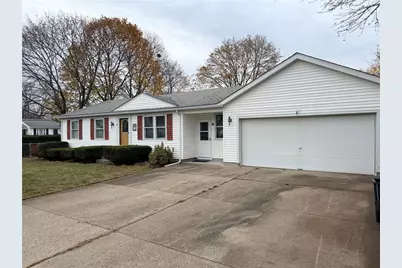 10 Stoneham Drive, Woonsocket, RI 02895 - Photo 2