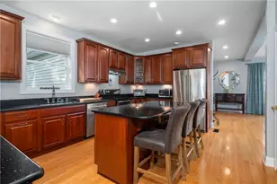 151 Drum Rock Ave, Warwick, RI 02886 - Photo 10