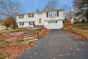 155 Birkshire Dr, Warwick, RI 02886 - Photo 2