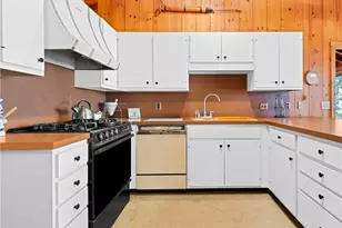 15 George W Finnerty Rd, Barrington, RI 02806 - Photo 12