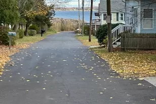 11 Ocean Ave, Warwick, RI 02889 - Photo 12