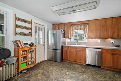 1261 Putnam Pike, Glocester, RI 02814 - Photo 16