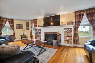 1261 Putnam Pike, Glocester, RI 02814 - Photo 4