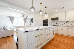 20 Manilla Ave, Cranston, RI 02 - Photo 6