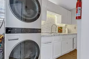 300 Admiral St, Providence, RI 02908 - Photo 10