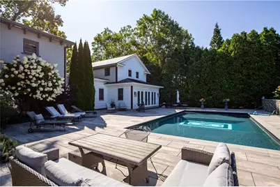 443 Bellevue Avenue, Newport, RI 02840 - Photo 2