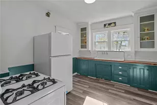 79 Carpenter St, Warwick, RI 02886 - Photo 14