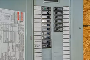 79 Carpenter St, Warwick, RI 02886 - Photo 36