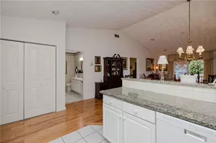 32 Hunters Run, North Providence, RI 02904 - Photo 8