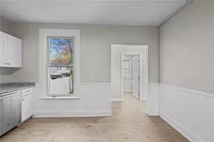 584 Weeden St, Pawtucket, RI 02860 - Photo 10