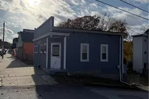 379 Front St, Woonsocket, RI 02895 - Photo 2