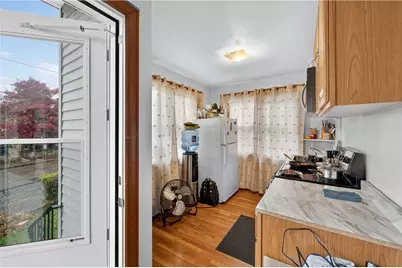 355 Laurel Hill Avenue, Providence, RI 02909 - Photo 4