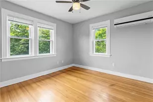 291 Maple Ave, Barrington, RI 02806 - Photo 8