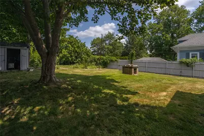 291 Maple Avenue #2, Barrington, RI 02806 - Photo 18