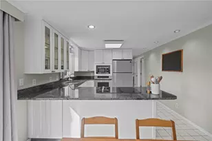 288 Cove Ave, Warwick, RI 02889 - Photo 8