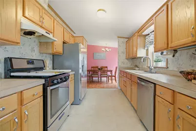 52 Bradley Terrace, Portsmouth, RI 02871 - Photo 14