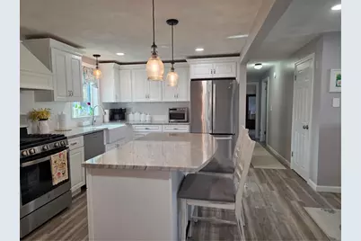 52 Inez Avenue, Warwick, RI 02886 - Photo 8