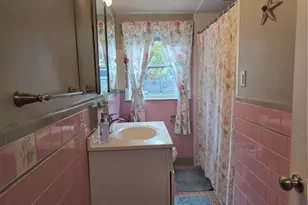 52 Inez Ave, Warwick, RI 02886 - Photo 22