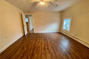 16 Clearview Ave, Portsmouth, RI 02871 - Photo 4