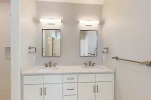 132 E Pt Dr, East Providence, RI 02916 - Photo 30