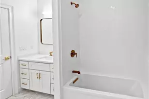 114 E Pt Dr, East Providence, RI 02916 - Photo 20