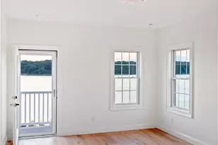 114 E Pt Dr, East Providence, RI 02916 - Photo 18