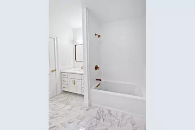 114 East Point Drive, East Providence, RI 02916 - Photo 22