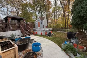 11 Woodside Ave, Cumberland, RI 02864 - Photo 4