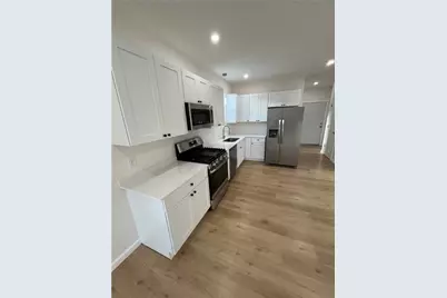 27 Newbury Street #2, Providence, RI 02904 - Photo 2