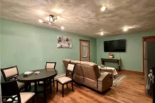 44 Beatrice Ave, Warwick, RI 02889 - Photo 2