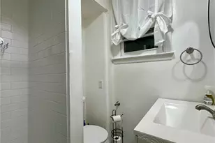 800 Oakland Beach Ave, Warwick, RI 02889 - Photo 10