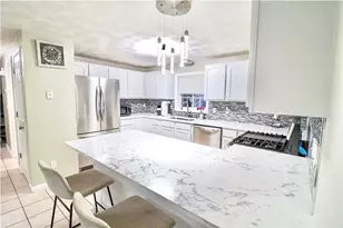 5 Edgewood Ave, Cumberland, RI 02864 - Photo 10