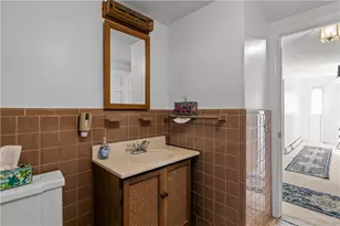 40 Aaron Ave, Bristol, RI 02809 - Photo 34