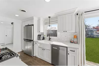 85 Union Avenue, Warwick, RI 02889 - Photo 10