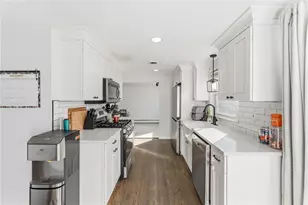 85 Union Ave, Warwick, RI 02889 - Photo 6