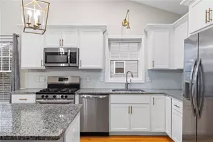 5 W Glen Ln, West Warwick, RI 02893 - Photo 12