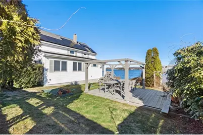 15 Cedar Avenue #2, Portsmouth, RI 02871 - Photo 32