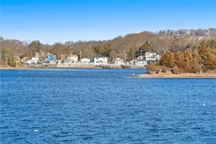 15 Cedar Ave, Portsmouth, RI 02871 - Photo 22