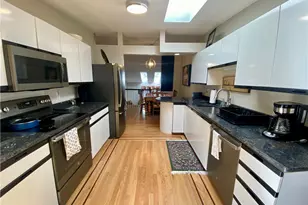 9 Shadow Brook Ln, Smithfield, RI 02917 - Photo 2