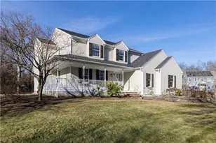 38 Kristen Ln, North Kingstown, RI 02852 - Photo 2