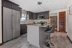 18 Lyman Ave, Johnston, RI 02919 - Photo 4